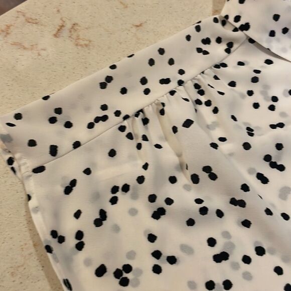 Ann Taylor LOFT NWOT Dalmatian print button down top SZ SP. small petites. - Picture 11 of 11
